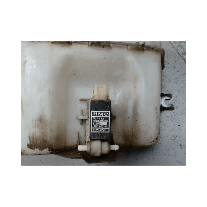 RESERVOIR LAVE-GLACE AVANT HYUNDAI TUCSON