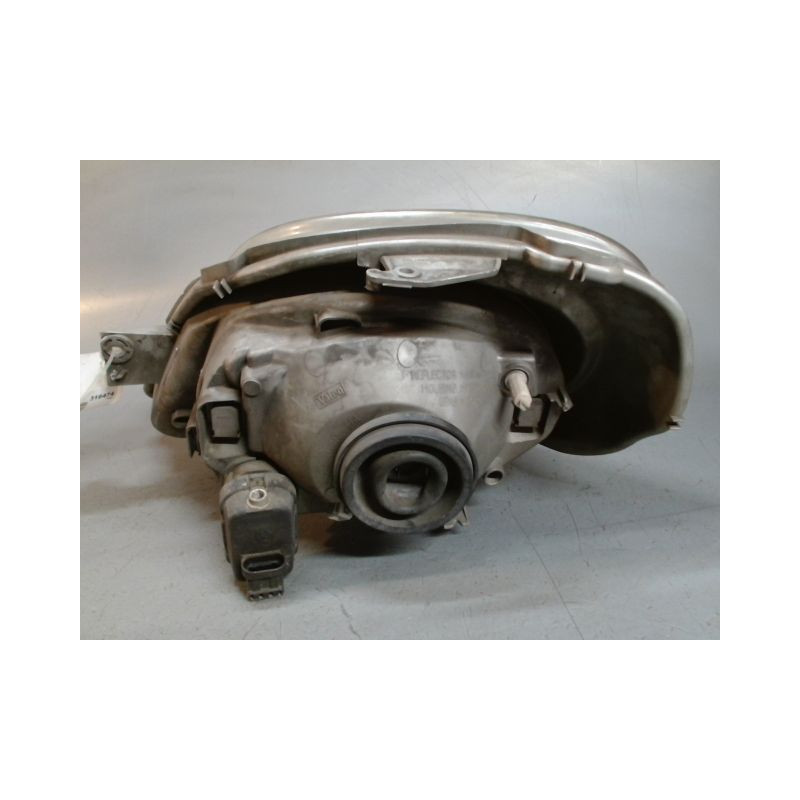PHARE DROIT NISSAN PRIMASTAR