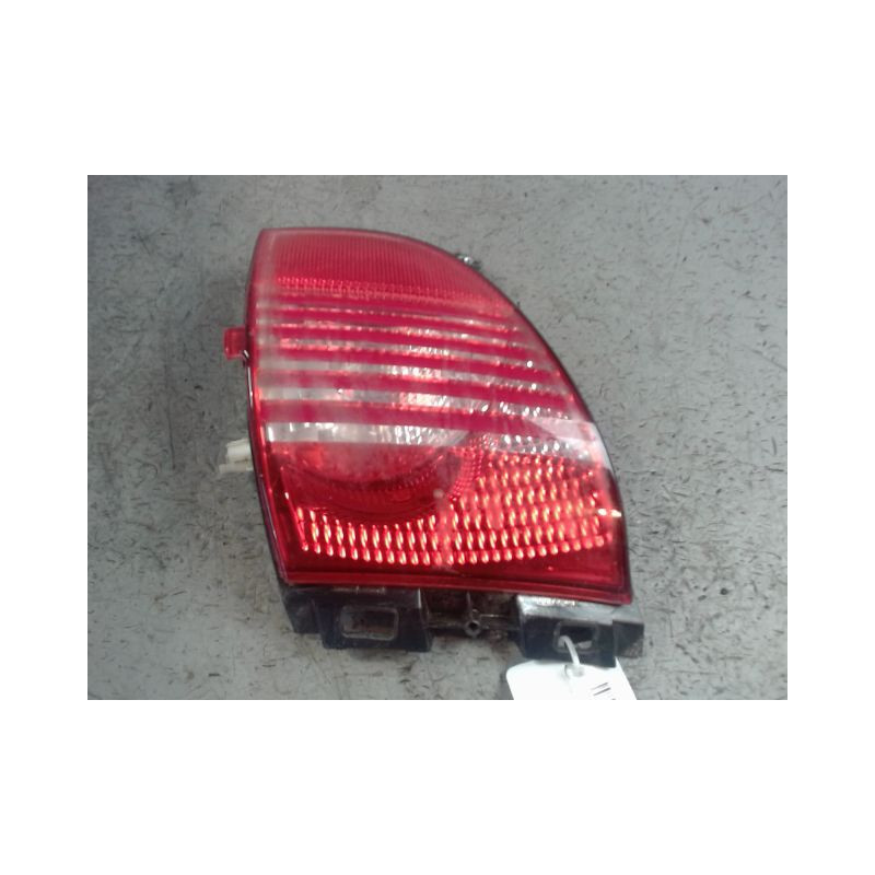 FEU RECUL DROIT PEUGEOT 308