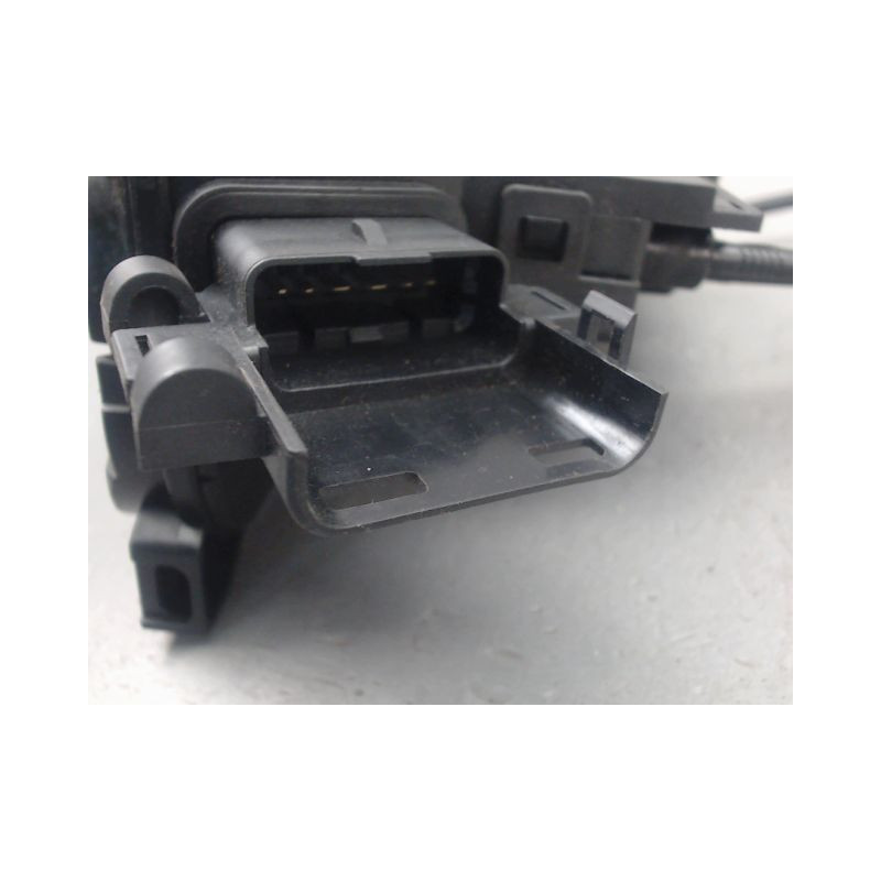 SERRURE PORTE COULISSANTE GAUCHE RENAULT TRAFIC