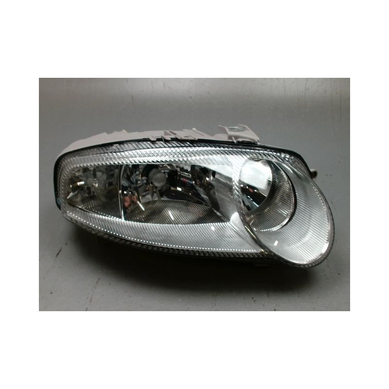 PHARE DROIT ALFA ROMEO 147