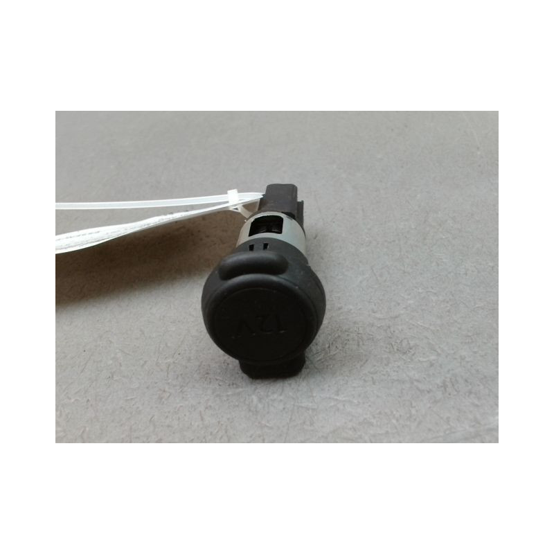PRISE 12V AV CITROEN C3 II Phase 2 (A51) 2013-2016