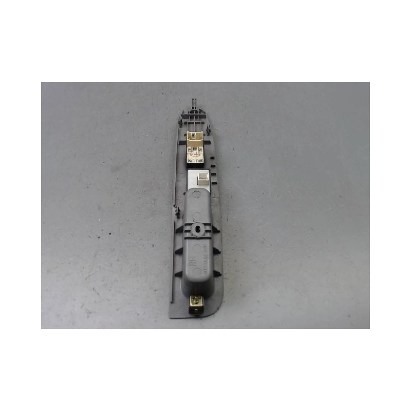 COMMANDE LEVE-GLACE PORTE AVD KIA CARNIVAL/SEDONA MONOSP. I 1999-2006