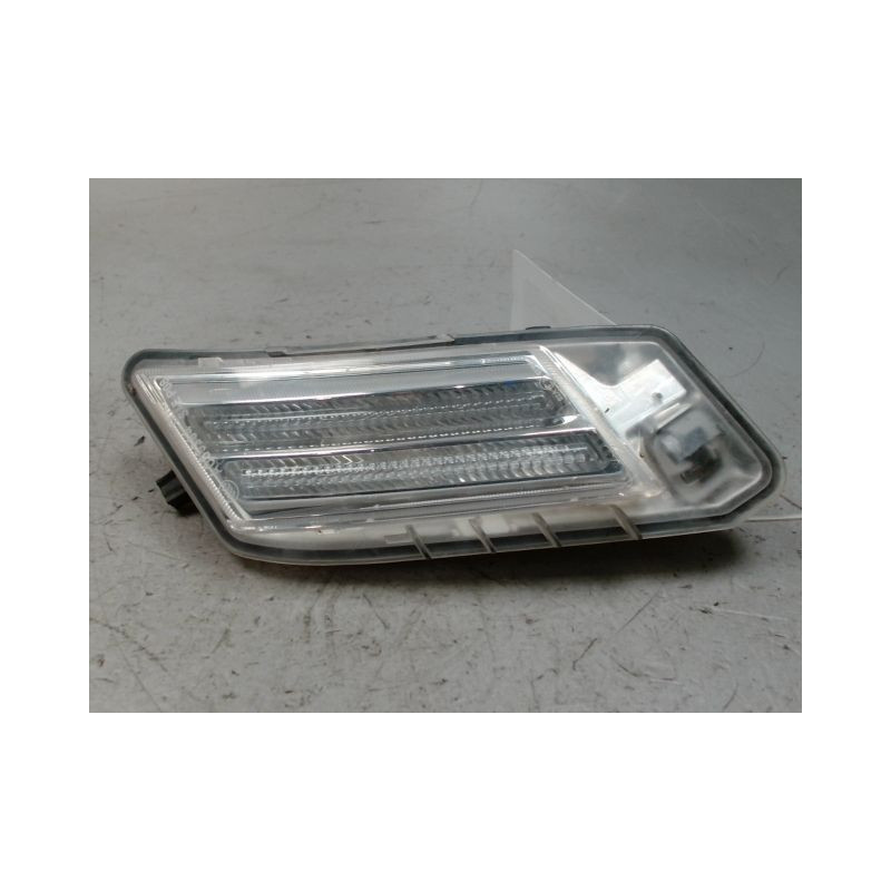 FEUX POSITION GAUCHE VOLVO XC60