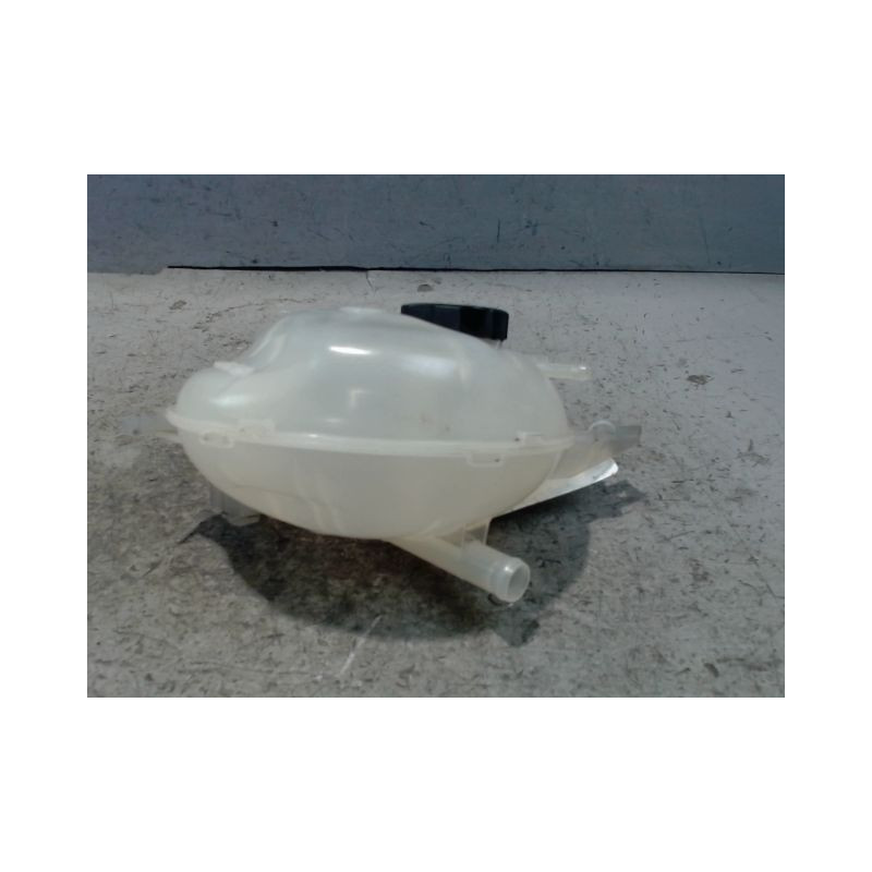 VASE EXPANSION OPEL ASTRA 2004-