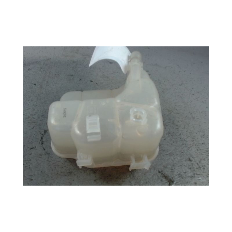 VASE EXPANSION OPEL ASTRA 2004-