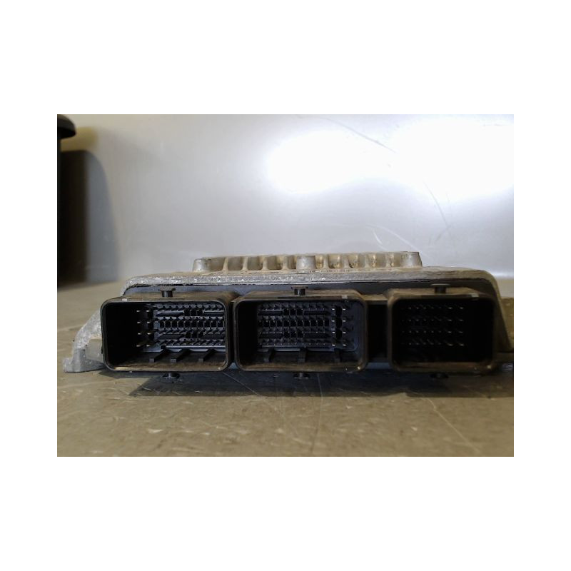 CALCULATEUR MOTEUR CITROEN C4