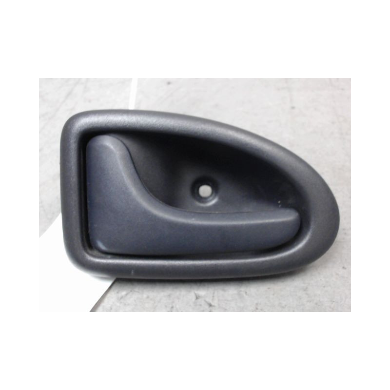 POIGNEE INTERIEURE PORTE AVANT GAUCHE RENAULT CLIO II PH.1 98-2001