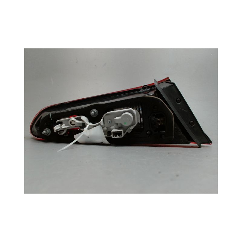 FEU ARRIERE INTERIEUR DROIT ALFA ROMEO GUILIETTA 2010-