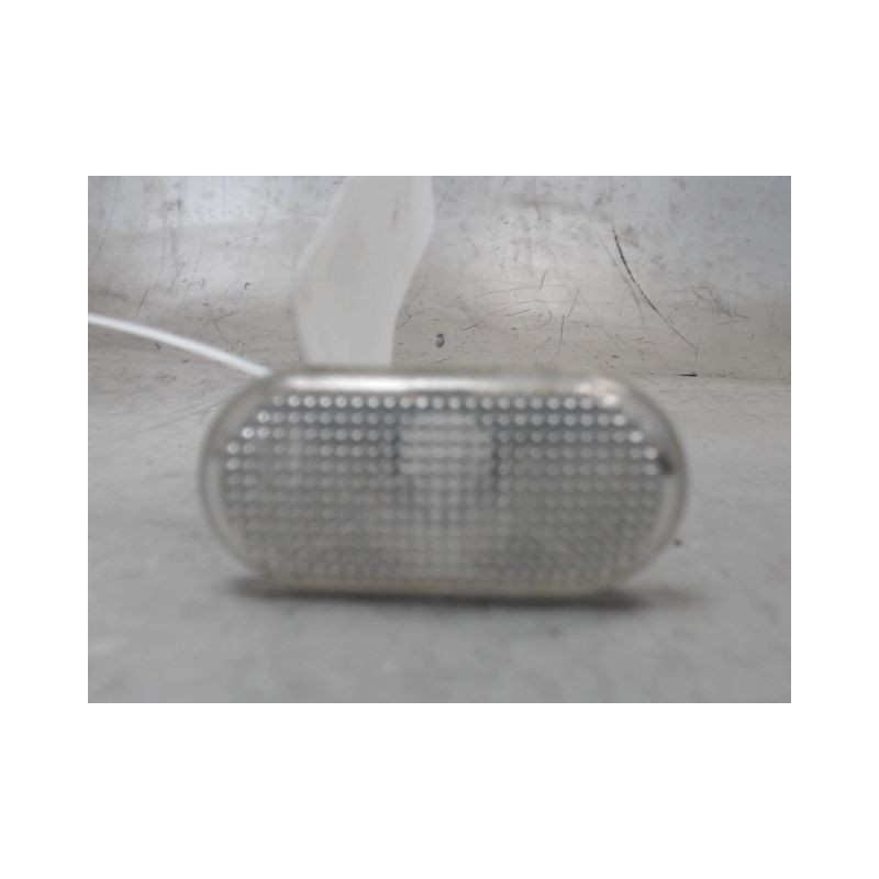 REPETITEUR AILE GAUCHE RENAULT TWINGO 2 2007-
