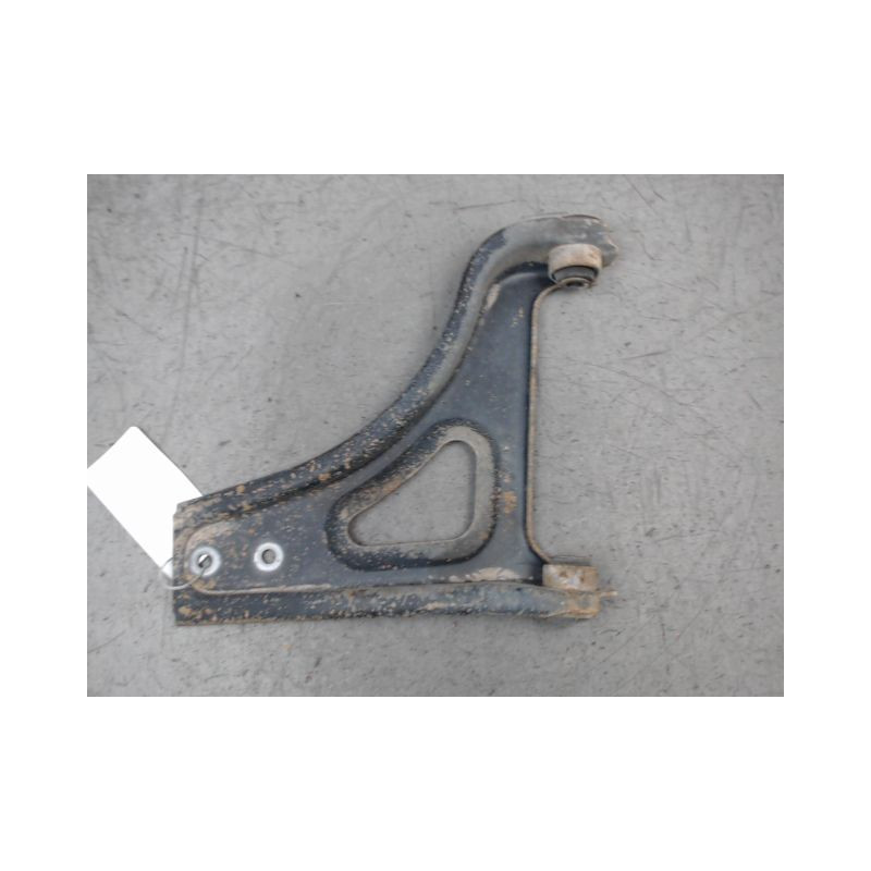 TRIANGLE INFERIEUR AVANT DROIT RENAULT TWINGO 93-98