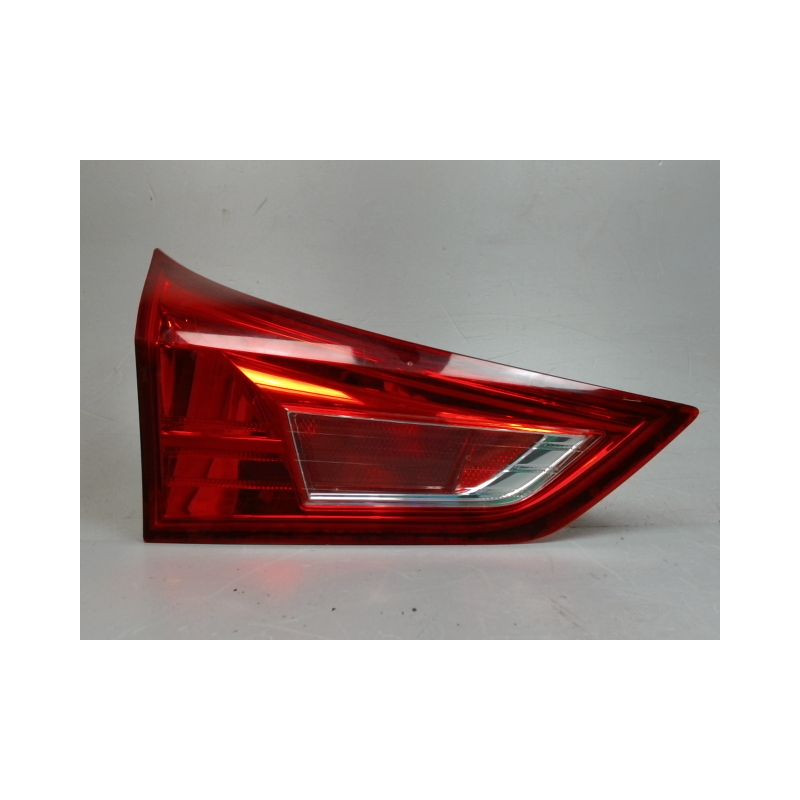 FEU ARRIERE INTERIEUR GAUCHE TOYOTA AURIS