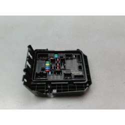 PLATINE FUSIBLE AV