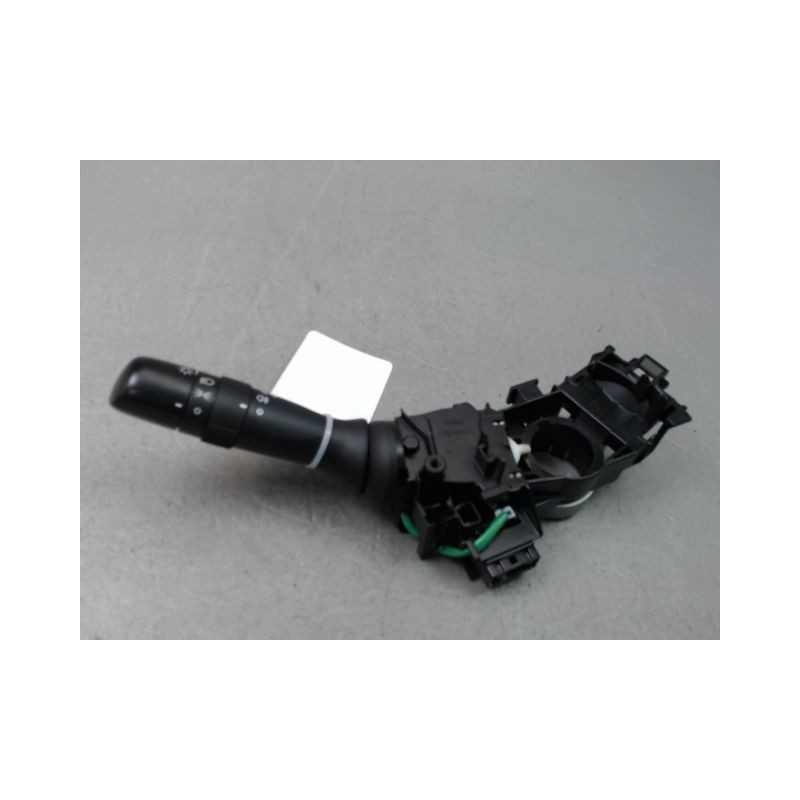 COMMANDE ECLAIRAGE TOYOTA YARIS 2005-