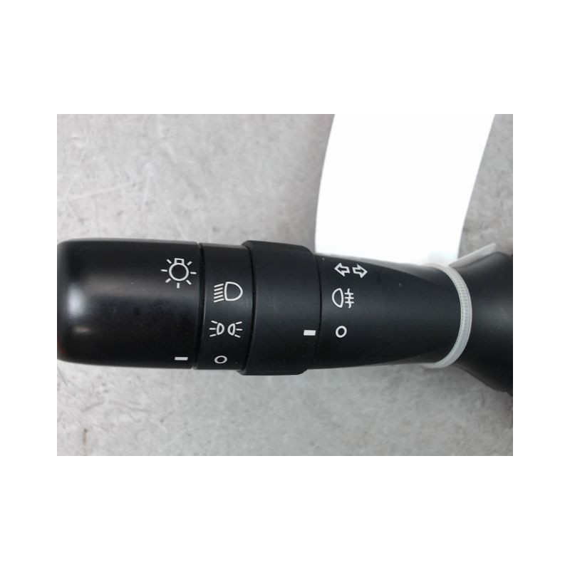 COMMANDE ECLAIRAGE TOYOTA YARIS 2005-