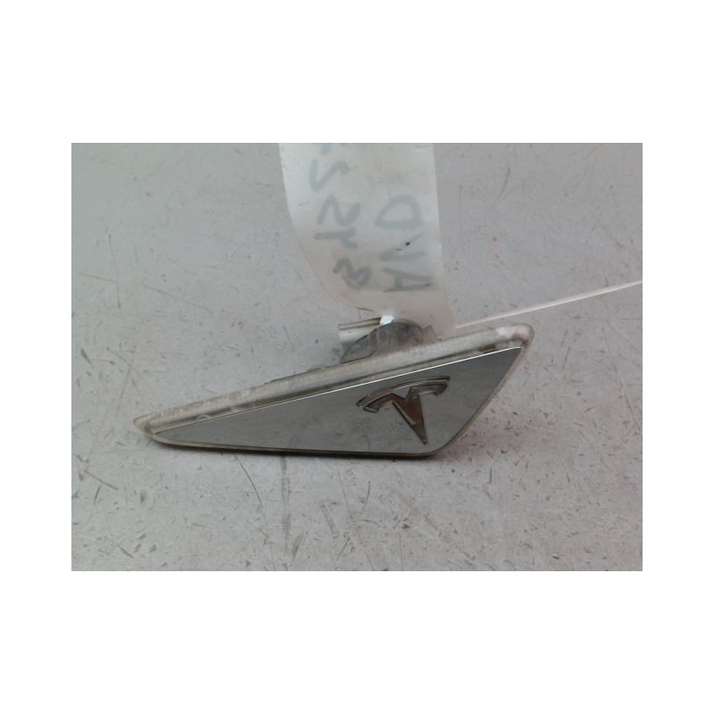 REPETITEUR AILE DROIT TESLA MODEL S
