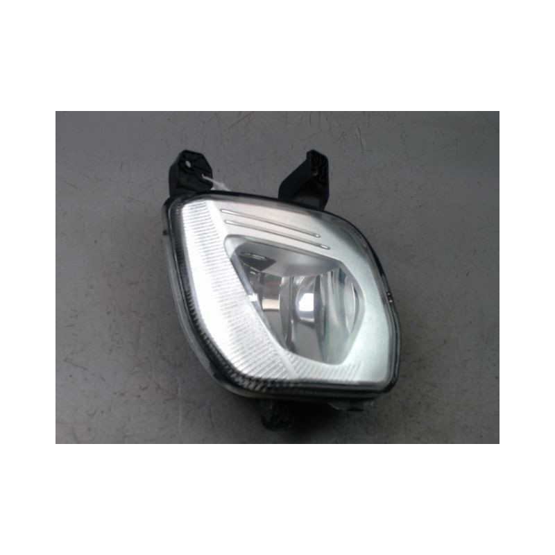 PHARE ANTIBROUILLARD AVANT DROIT FORD FIESTA