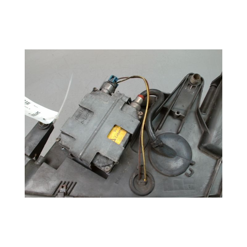 PHARE DROIT VOLKSWAGEN PASSAT BERL. IV Phase 2 (3B) 2000-2005