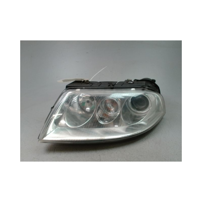 PHARE GAUCHE VOLKSWAGEN PASSAT BERL. IV Phase 2 (3B) 2000-2005