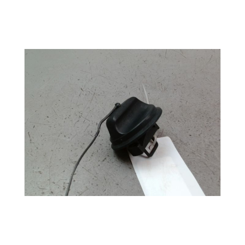 BOUCHON RESERVOIR A CARBURANT RENAULT CLIO