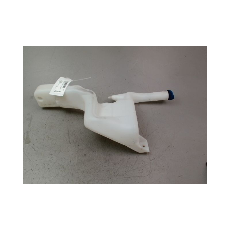 RESERVOIR LAVE-GLACE AVANT FORD FIESTA VI Phase 1 2008-2012
