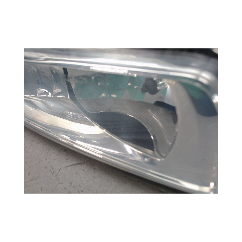 PHARE ANTIBROUILLARD AVANT DROIT FORD C-MAX