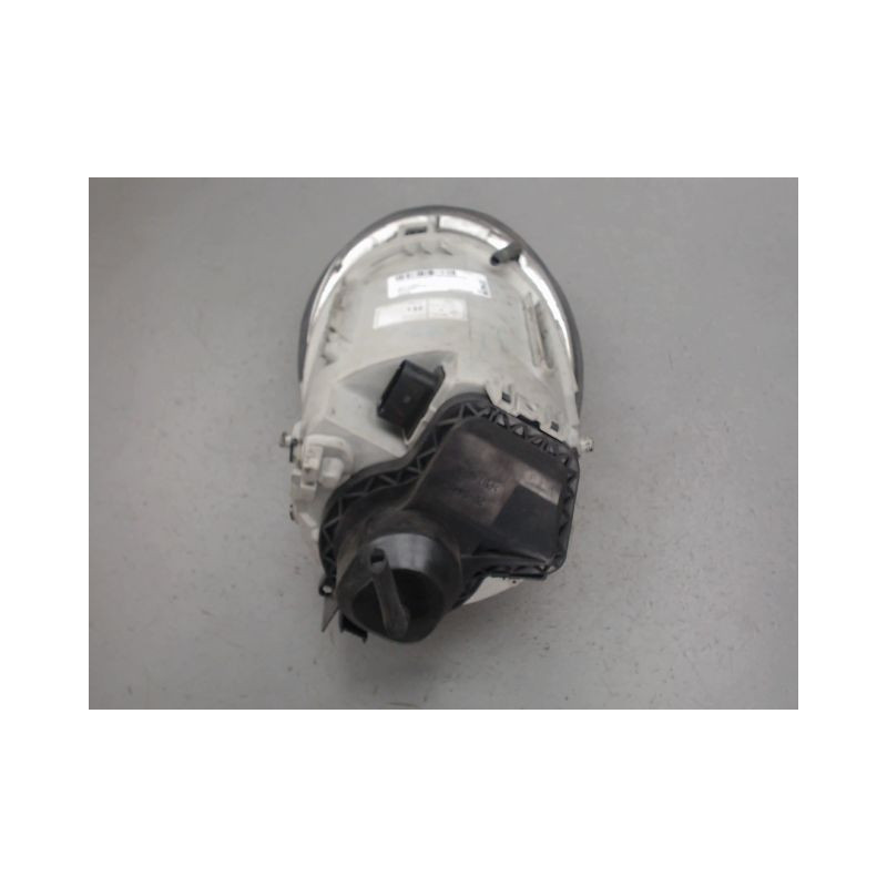 PHARE GAUCHE VOLKSWAGEN NEWBEETLE