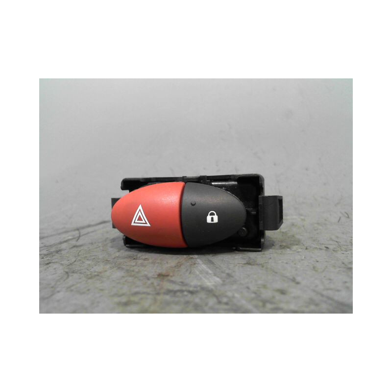 BOUTON DE WARNING RENAULT TWINGO 2 2010-