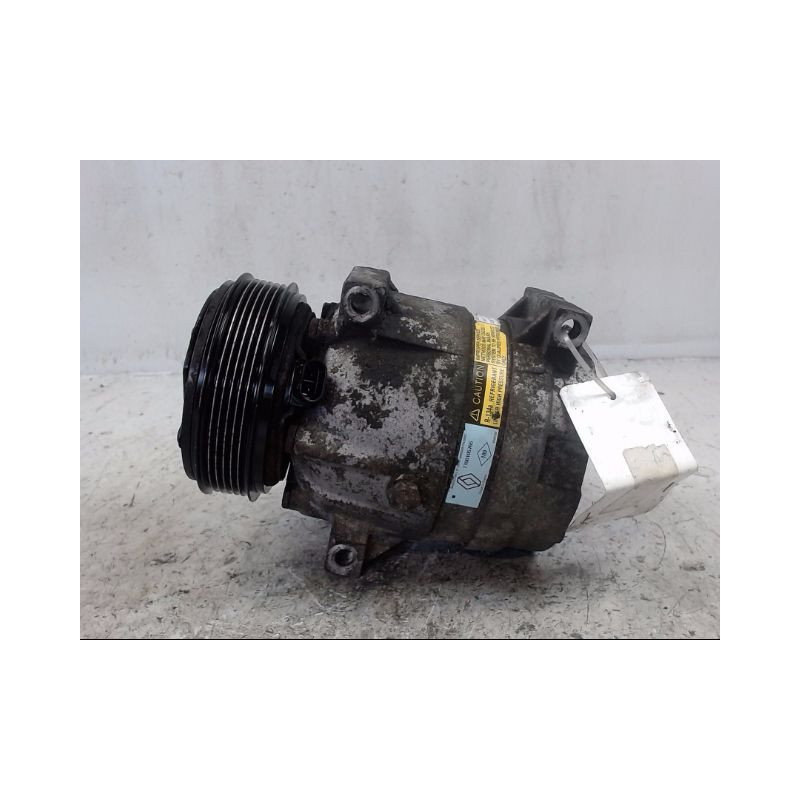 COMPRESSEUR AIR CONDITIONNE RENAULT TRAFIC PASSENGER