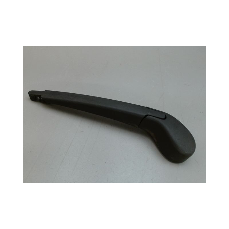 BRAS ESSUIE-GLACE ARRIERE FORD FOCUS