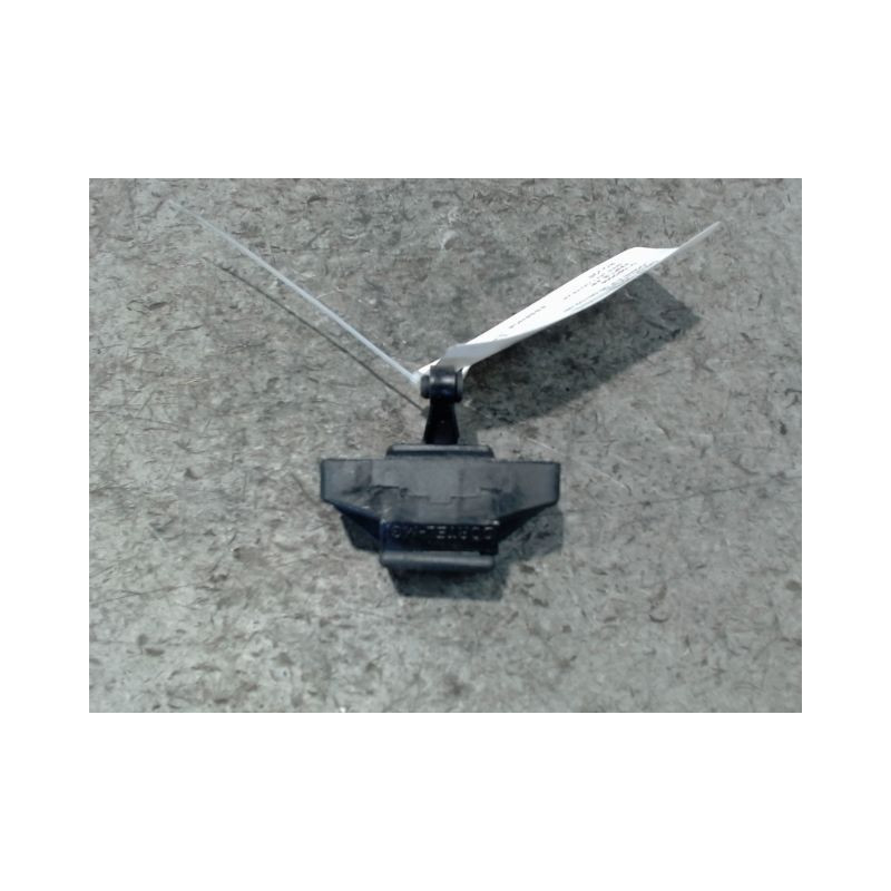 SERRURE COFFRE ARRIERE DACIA LOGAN 4 P 05-08