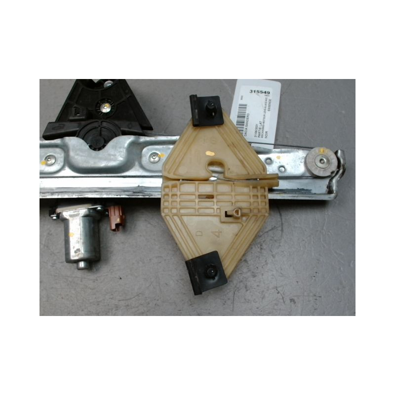MECANISME+MOTEUR LEVE-GLACE AVANT DROIT DACIA SANDERO