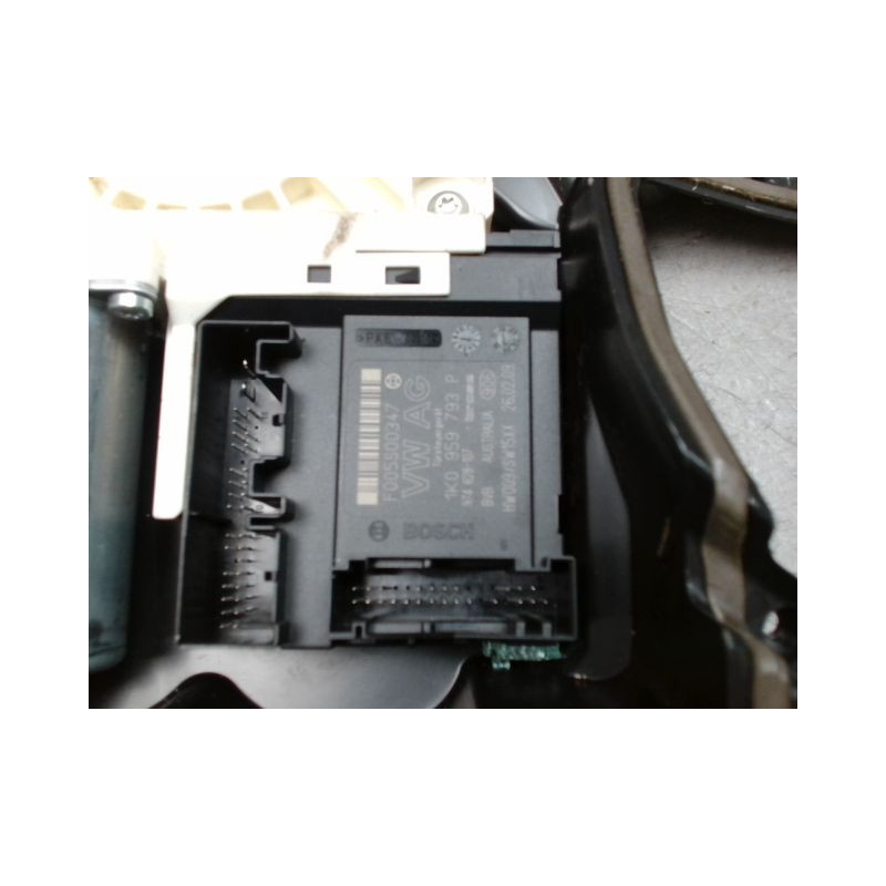 MECANISME+MOTEUR LEVE-GLACE AVANT GAUCHE SEAT LEON 2005-