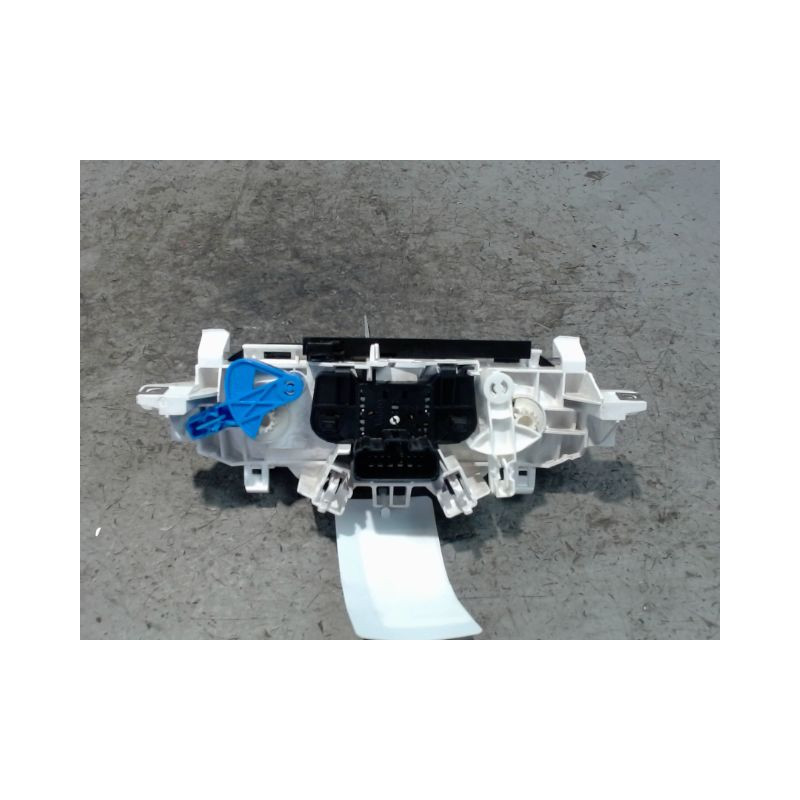 COMMANDE DE CHAUFFAGE RENAULT TWINGO 2 2009-