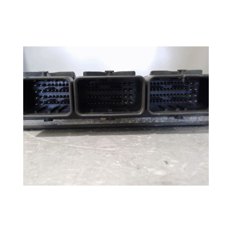 CALCULATEUR MOTEUR RENAULT VEL SATIS