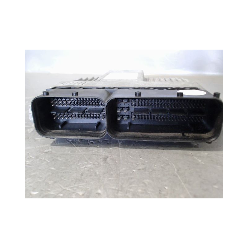 CALCULATEUR MOTEUR OPEL CORSA