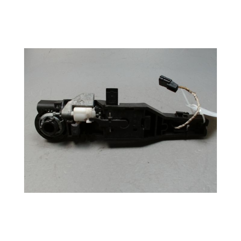 POIGNEE EXTERIEURE PORTE AVANT DROIT RENAULT LAGUNA III 2009-