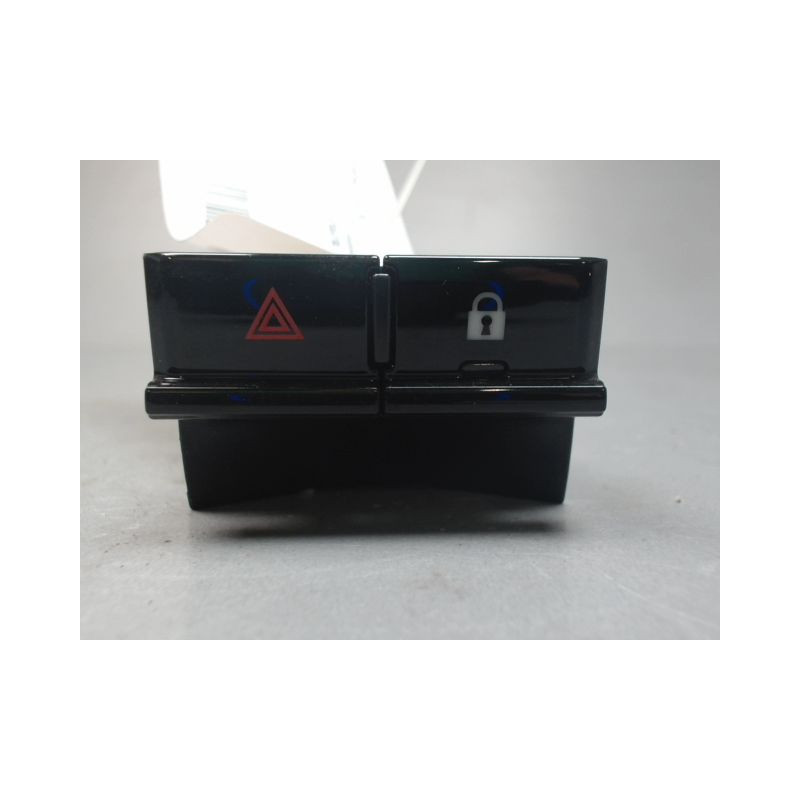 BOUTON DE WARNING FIAT 500