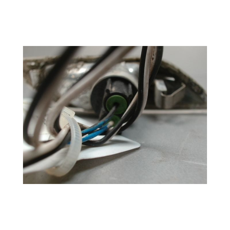 REPETITEUR AILE DROIT DACIA SANDERO