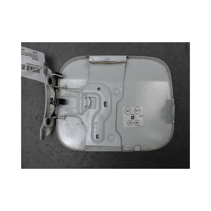 VOLET DE TRAPPE CARBURANT DACIA SANDERO