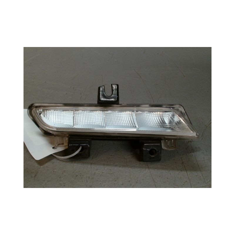 FEUX POSITION DROIT RENAULT CLIO