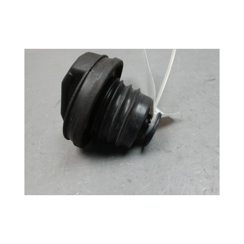 BOUCHON RESERVOIR A CARBURANT SMART FORTWO COUPE 3.2002-2006