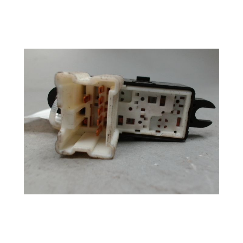 COMMANDE LEVE-GLACE PORTE AVD NISSAN MICRA 2003-2005