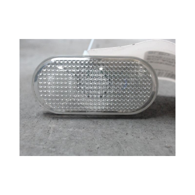REPETITEUR AILE DROIT RENAULT TWINGO