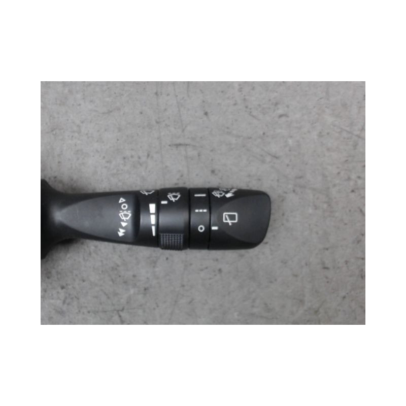 COMMANDE ESSUIE GLACE TOYOTA AURIS