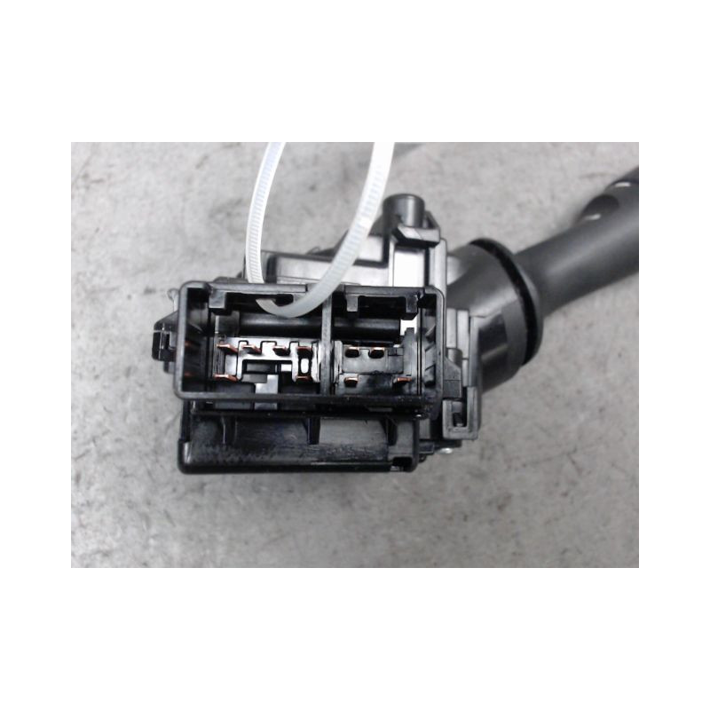 COMMANDE ESSUIE GLACE TOYOTA AURIS
