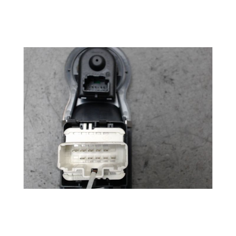COMMANDE LEVE-GLACE PORTE AVG RENAULT MODUS 2008-