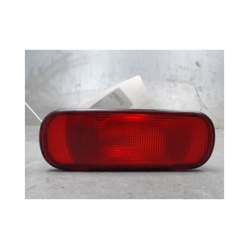 FEU BROUILLARD CENTRAL ARRIERE SUZUKI SWIFT 3P