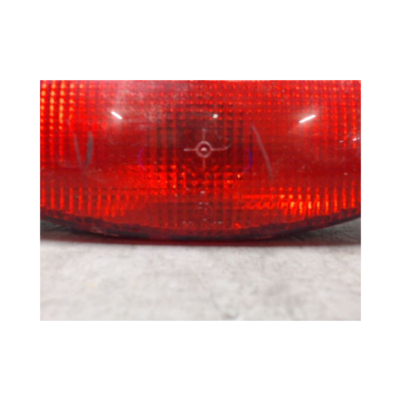 FEU BROUILLARD CENTRAL ARRIERE PEUGEOT 206 3P
