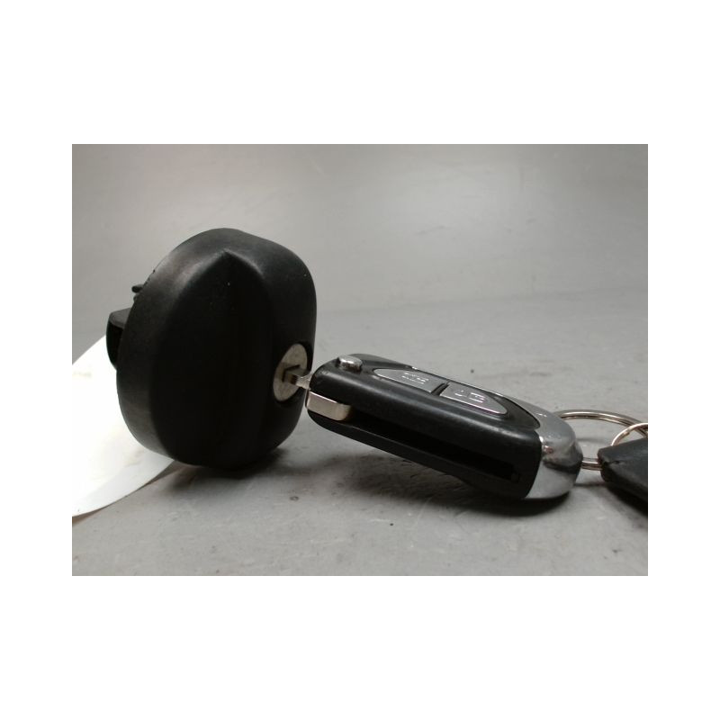 BOUCHON RESERVOIR A CARBURANT CITROEN DS3 2009-